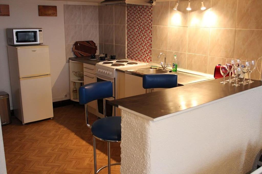 Petit Loft Cosy Apartment การ์กาซอน ภายนอก รูปภาพ